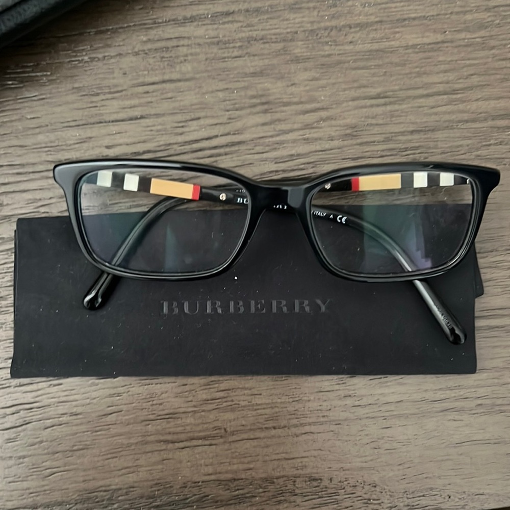 Burberry reading glasses